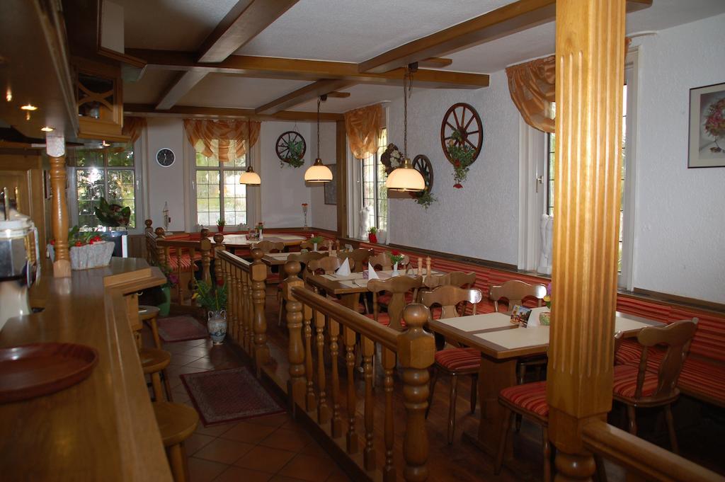 Hotel Lindenhof 라이넌 외부 사진