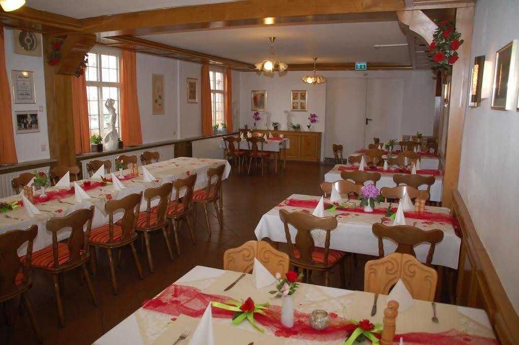 Hotel Lindenhof 라이넌 외부 사진