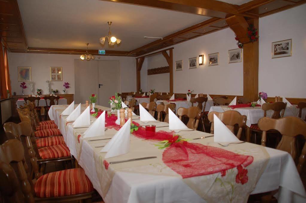 Hotel Lindenhof 라이넌 외부 사진