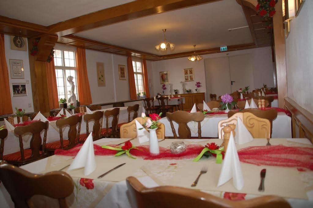 Hotel Lindenhof 라이넌 외부 사진